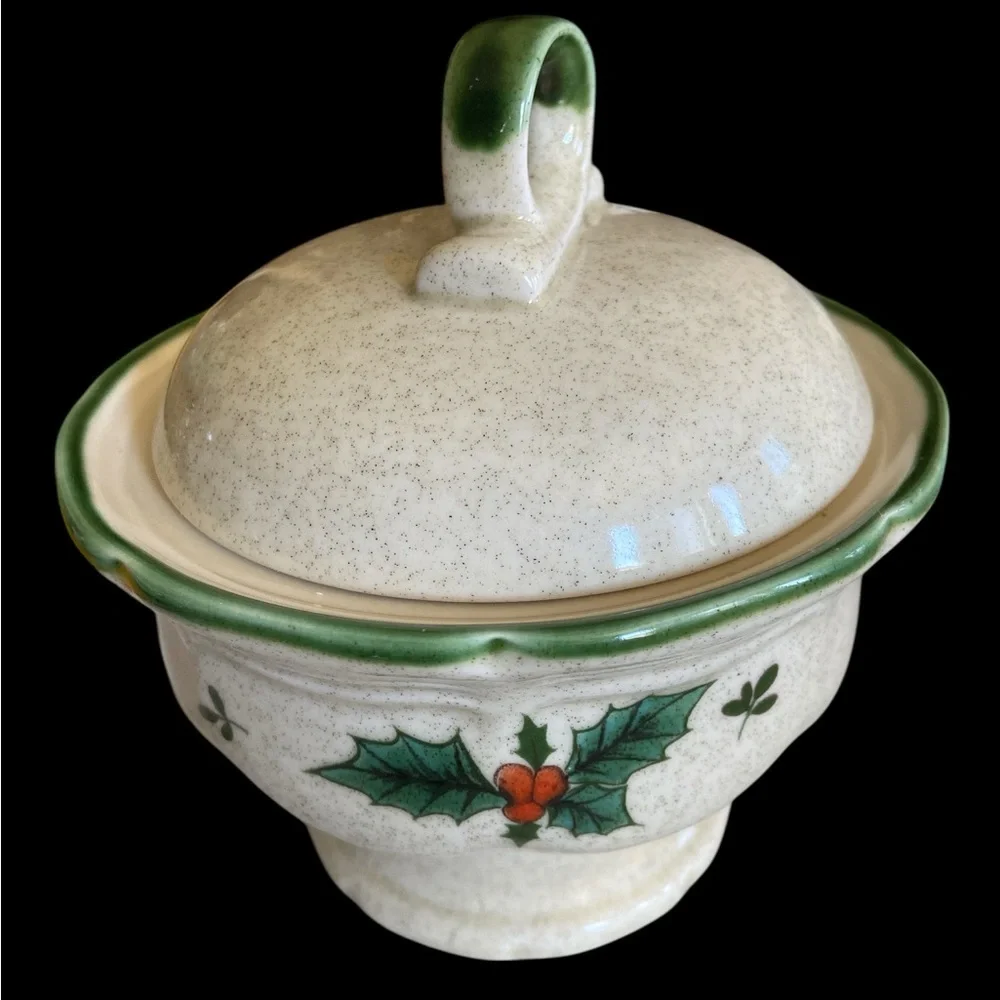 Mikasa Cream and Green Covered sugar Bowl with Holly Design